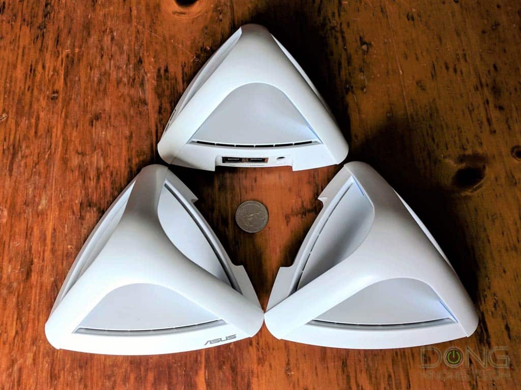 Asus Lyra Trio innehåller tre identiska kompakta hårdvaruenheter.