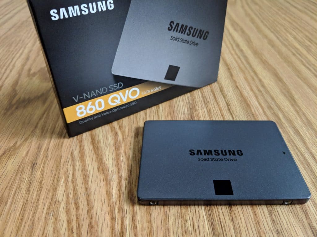 Den nya Samsung 860 QVO ser ut som alla andra Samsung SATA SSD:er.