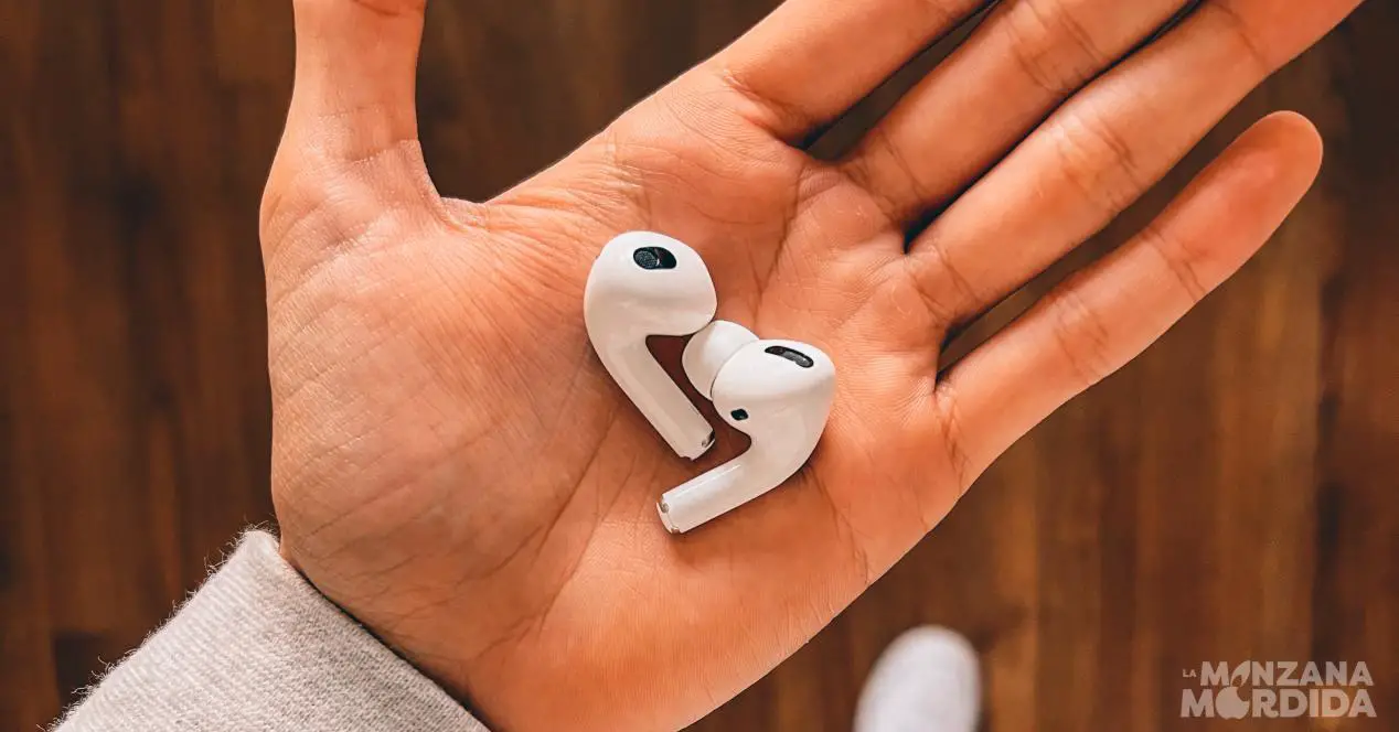 AirPods Pro and AirPods 3