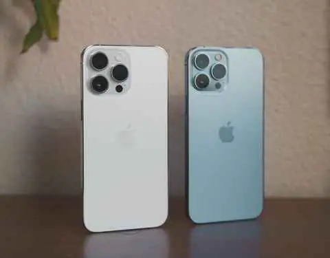 iPhone 14 Pro Max and the iPhone 13 Pro Max