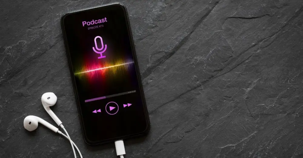 The best apps to listen to podcasts on mobile