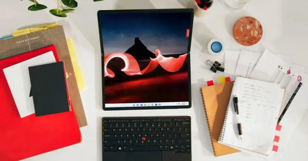 This folding Lenovo laptop will blow your mind